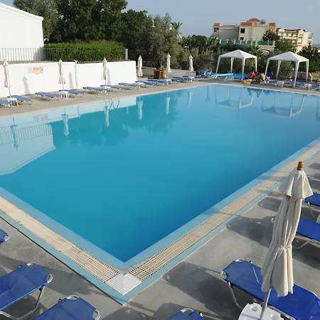 Ellia Hotel 4*